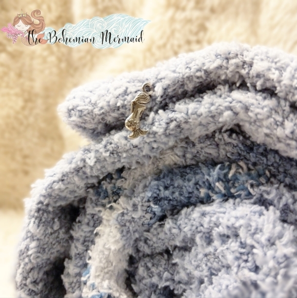 đNWTđ 2 PK PLUSH WINTER THIGH HIGH CLOUD SOCKS - Picture 7 of 7